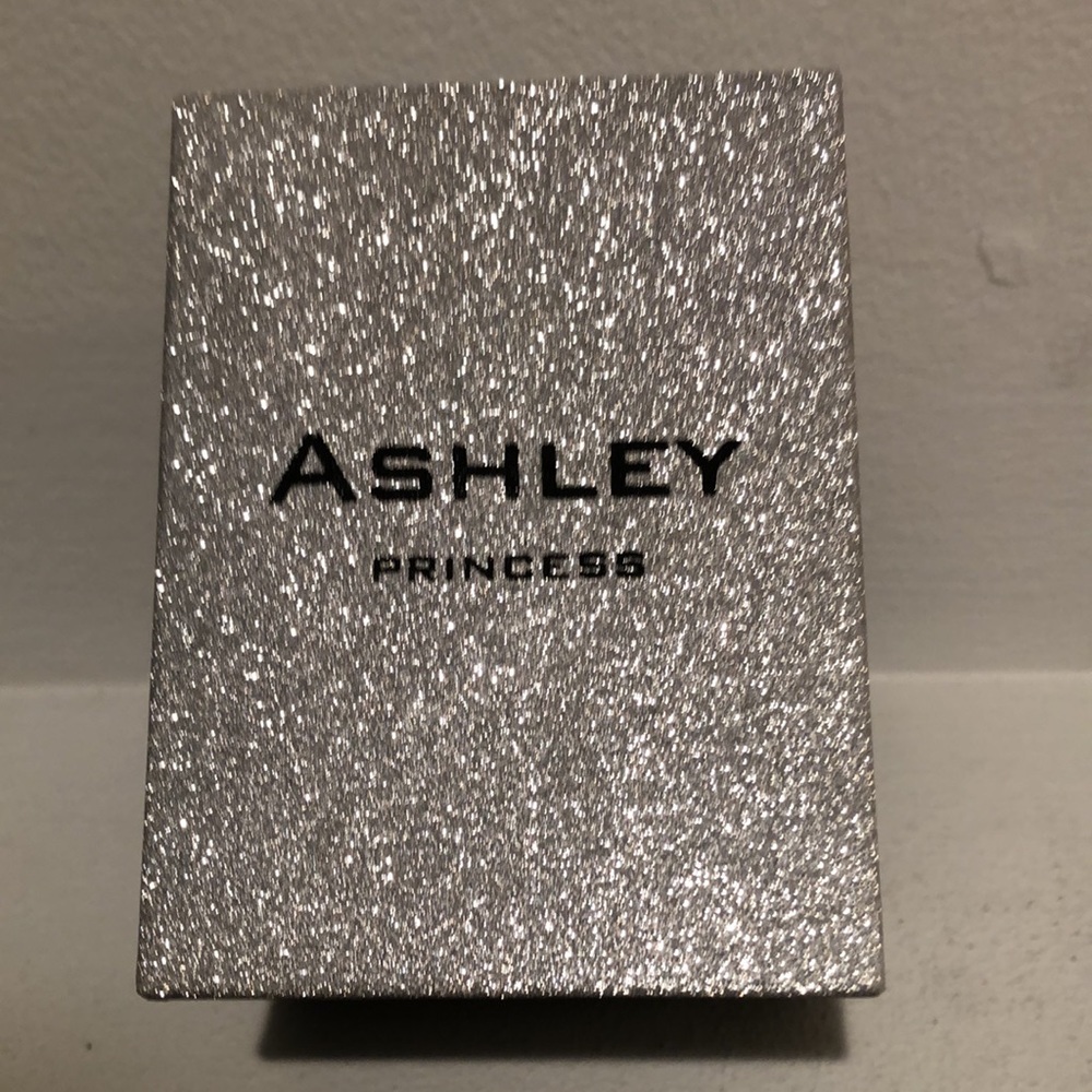 Ladies Wrist Watch - Picture 8 of 11